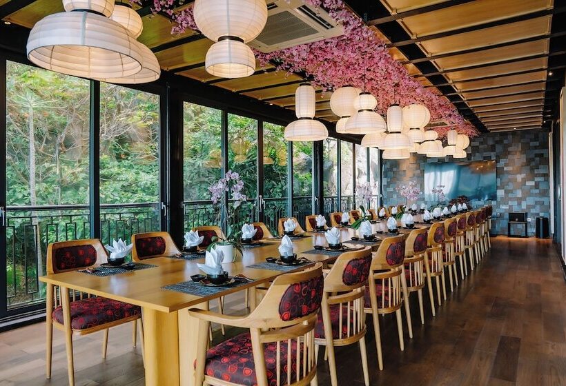 هتل Hôtel Perle D Orient Cat Ba Mgallery