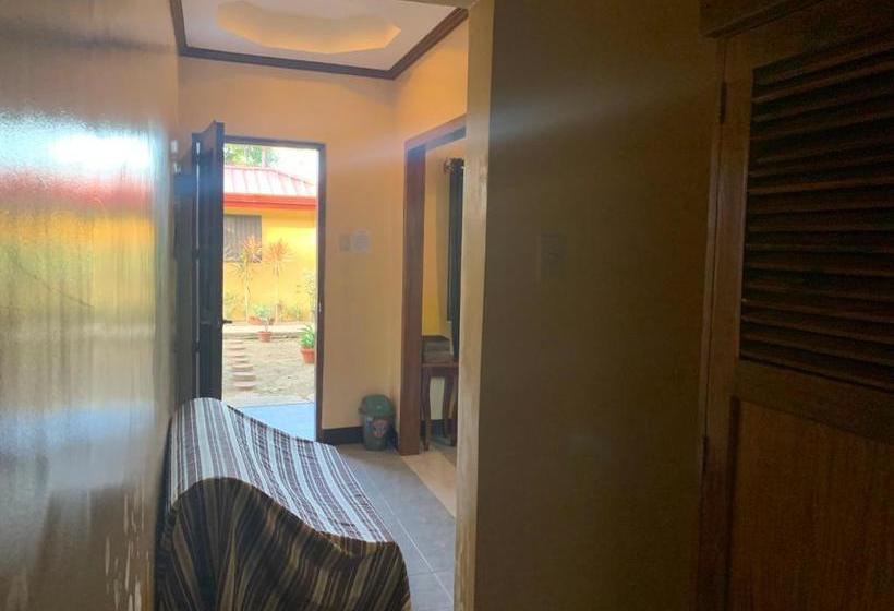 Hotel Jack S Dormitory