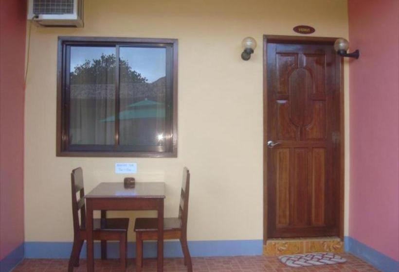 Hotel Jack S Dormitory