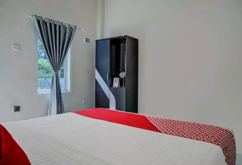 هتل Oyo 3266 Alifah Residence Syariah