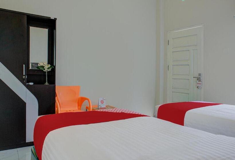 فندق Oyo 3266 Alifah Residence Syariah