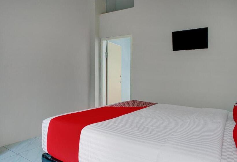 فندق Oyo 3266 Alifah Residence Syariah