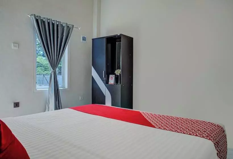 هتل Oyo 3266 Alifah Residence Syariah