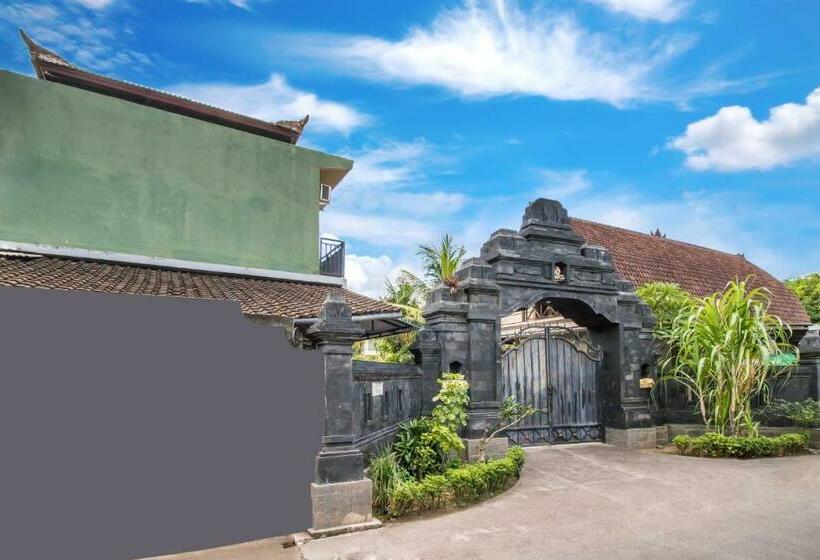 Отель Oyo 3488 Puri Mas Kawan