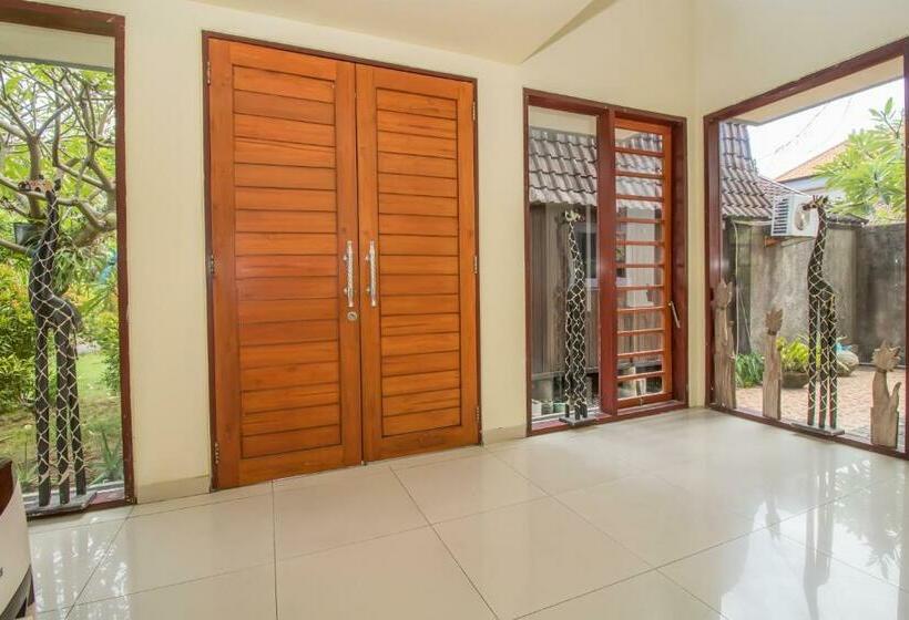 Отель Oyo 3488 Puri Mas Kawan