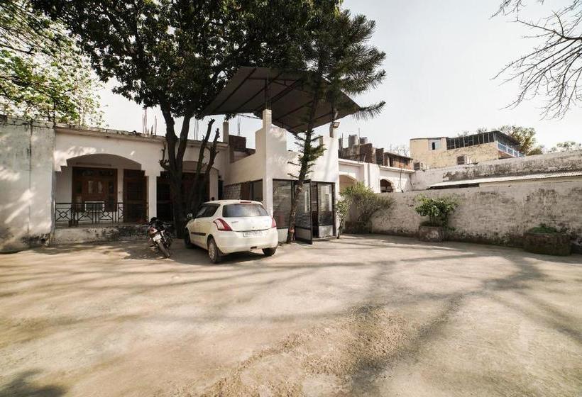 Hotel Oyo 72887 Maa Bhawani Lodge