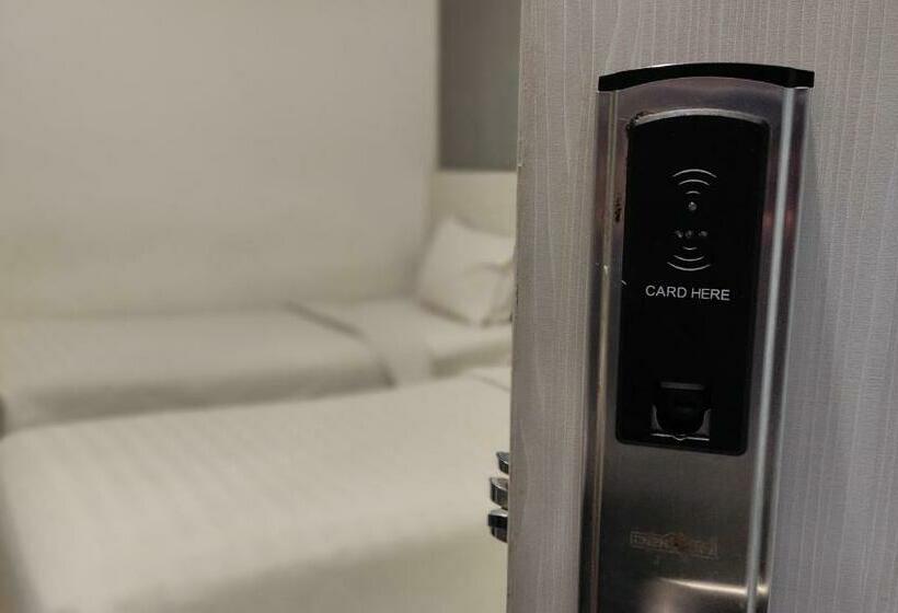 Red Orchid Hotel By Sajiwa