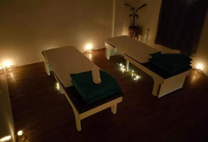 Pineale Villas, Resort And Spa