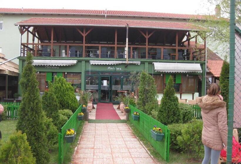 تختخواب و صبحانه Meridiana