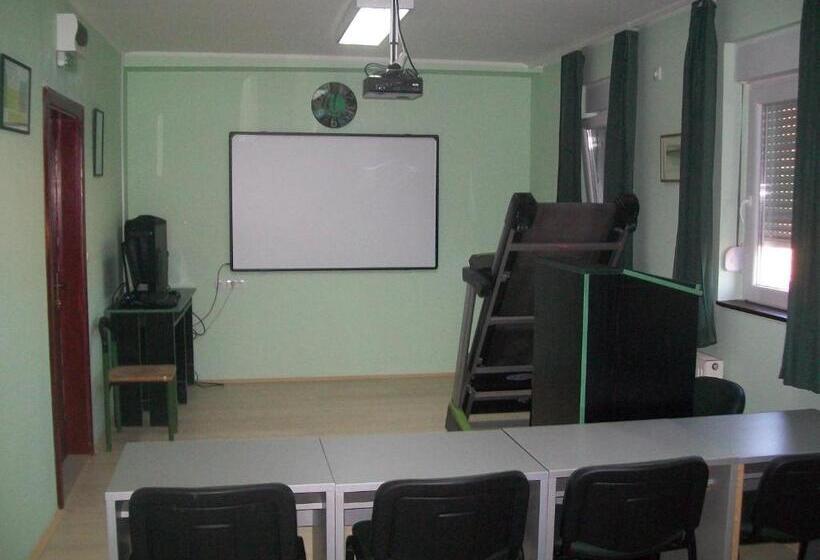 تختخواب و صبحانه Meridiana