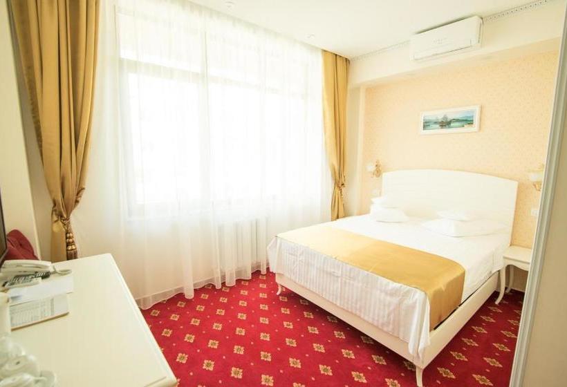 בית מלון כפרי Msr Port