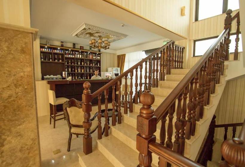 בית מלון כפרי Msr Port