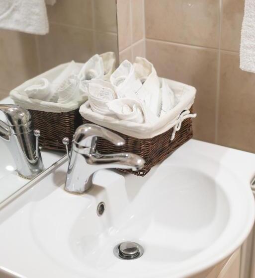 پانسیون Brunarica