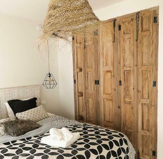 Ronda Center Apartments With Pool