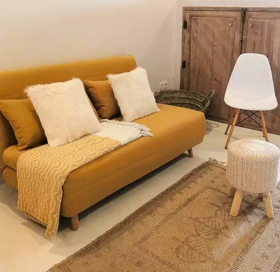 Ronda Center Apartments With Pool