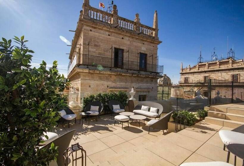 هتل Myr Palacio Vallier