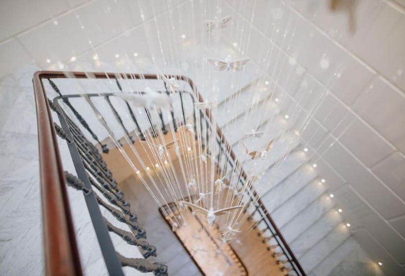 هتل Myr Palacio Vallier