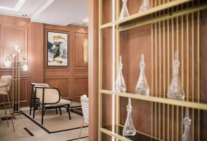 هتل Myr Palacio Vallier