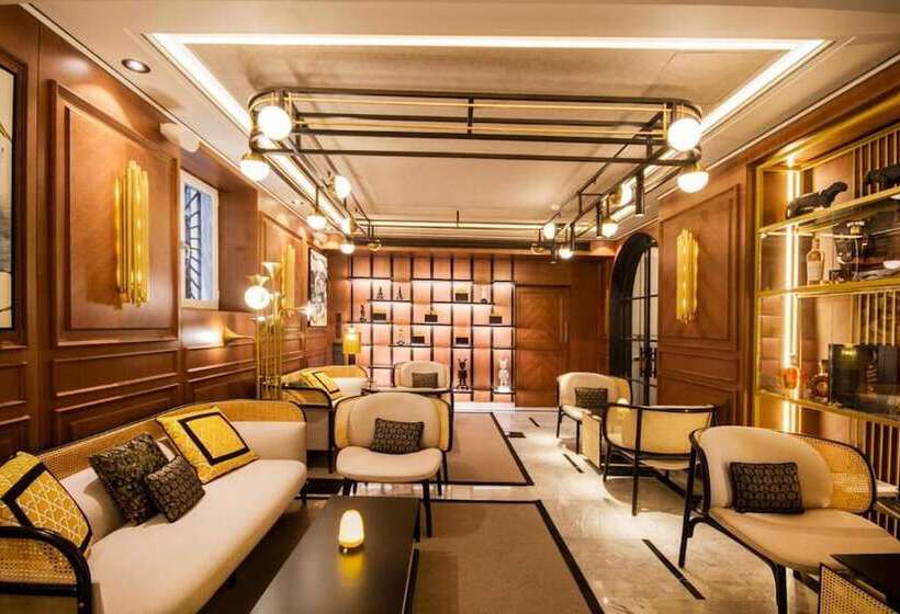 هتل Myr Palacio Vallier