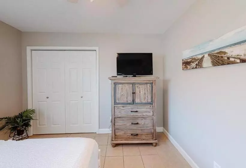 هتل Seascape Tennis Villa 53b