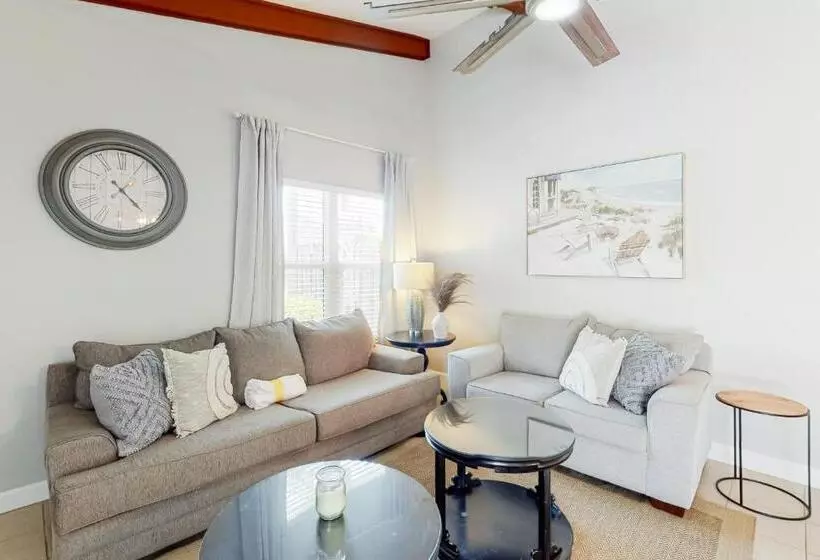 هتل Seascape Tennis Villa 53b