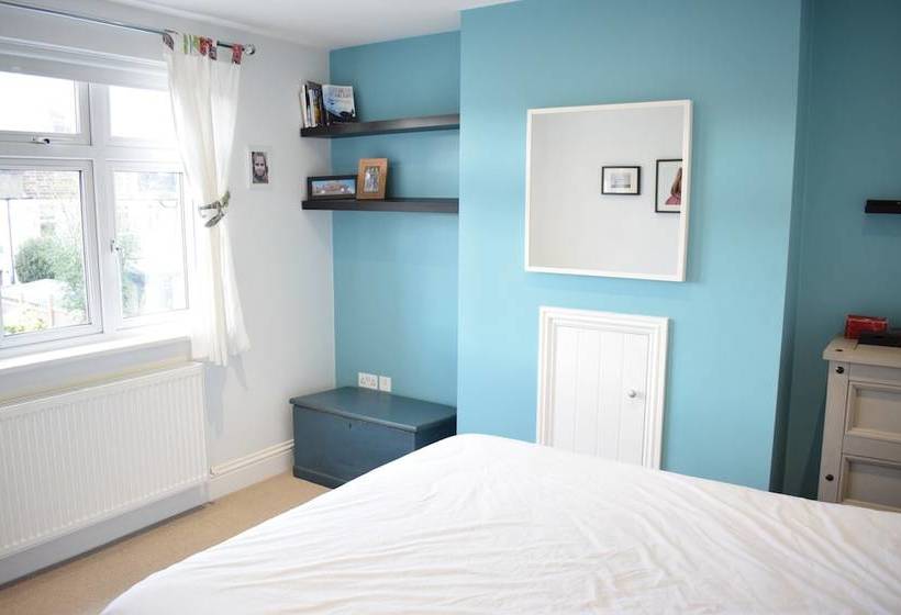 Modern Family Home In London