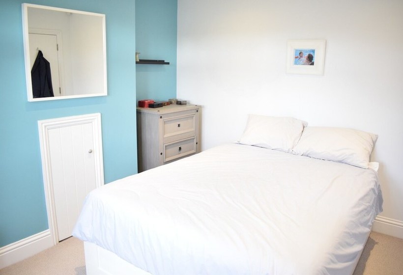 Modern Family Home In London