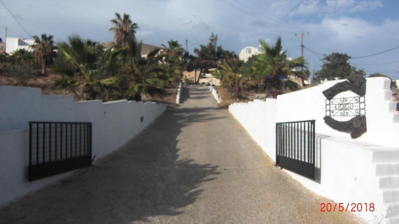 Pension Loukas Kontos Traditional House