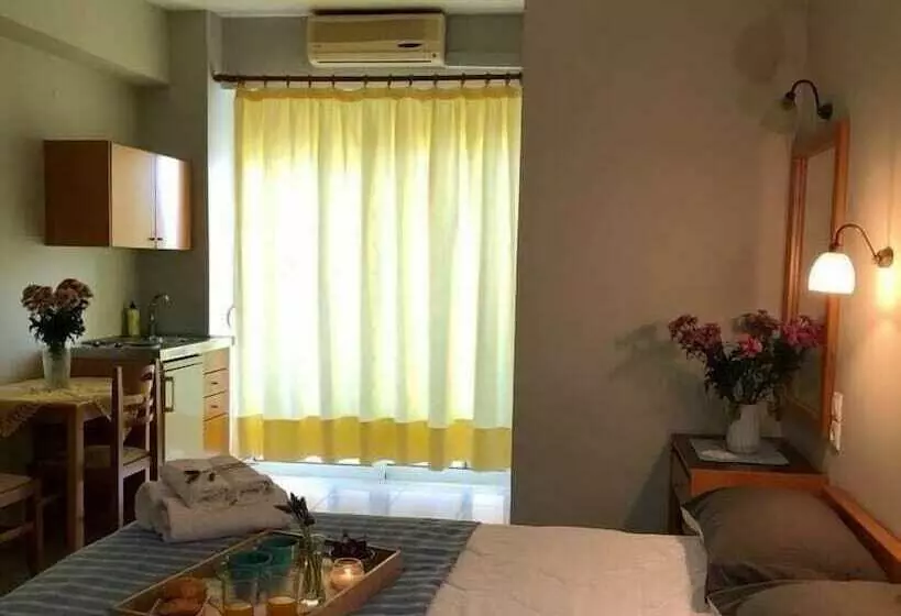 Majatalo Leonidas Rooms