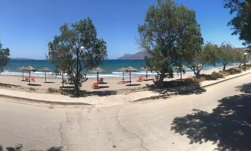 Majatalo Leonidas Rooms