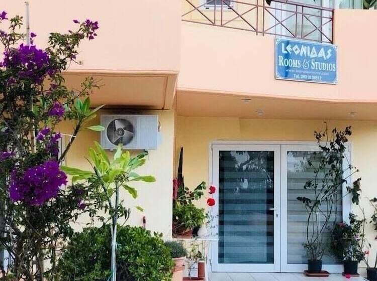 پانسیون Leonidas Rooms