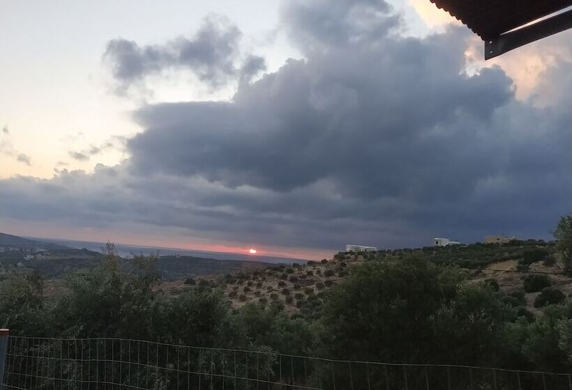 بنسيون To Spiti Tou Papa Sto Vouno