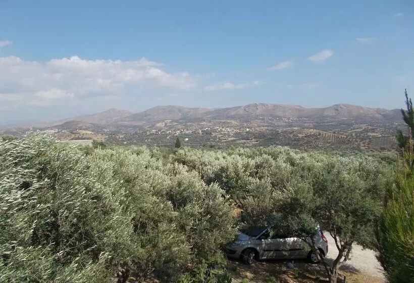 پانسیون To Spiti Tou Papa Sto Vouno