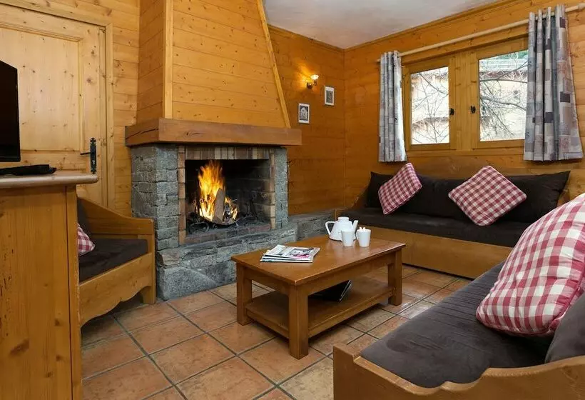 اقامتگاه Madame Vacances Les Chalets De La Tania