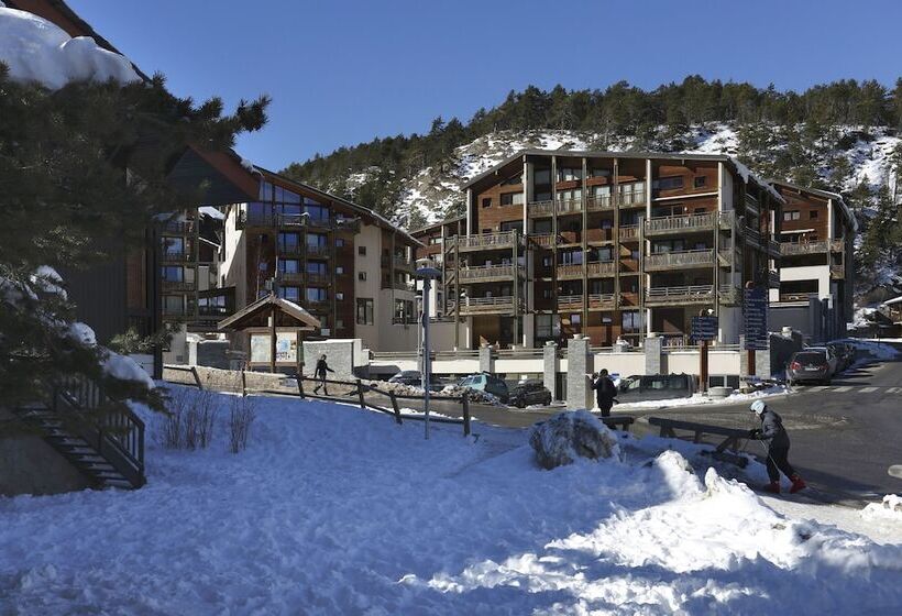 اقامتگاه Vacancéole Les Chalets Et Balcons De La Vanoise