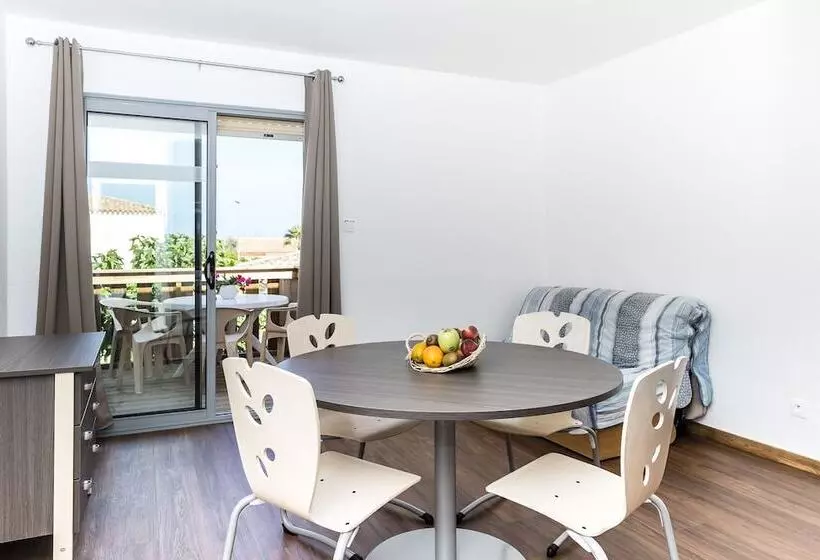 Lomakeskus Les Girelles   Vacances Ulvf