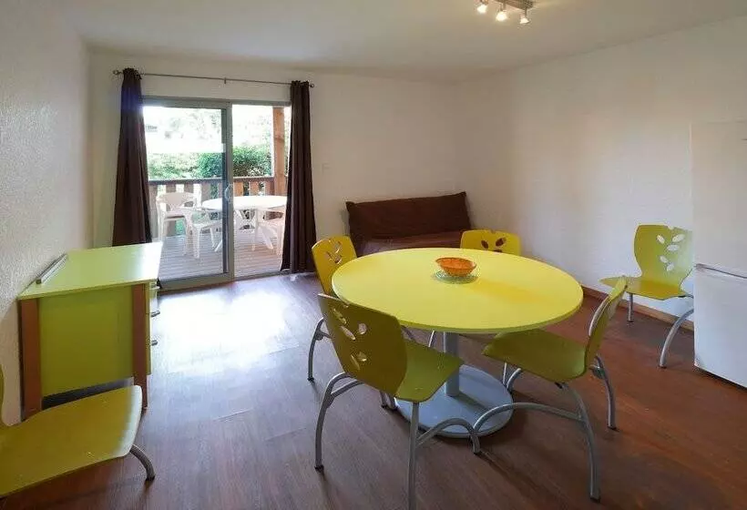 Lomakeskus Les Girelles   Vacances Ulvf