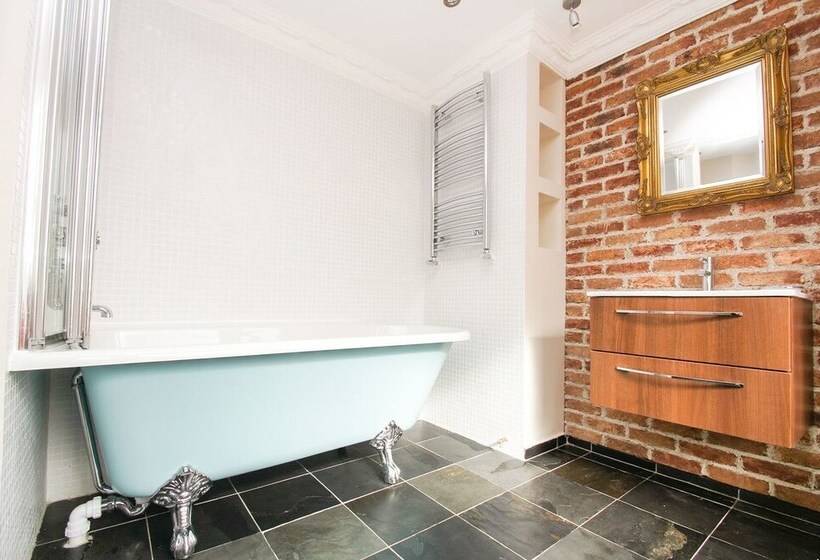 Sillwood Balcony Apartment Central By Brighton Holiday Lets