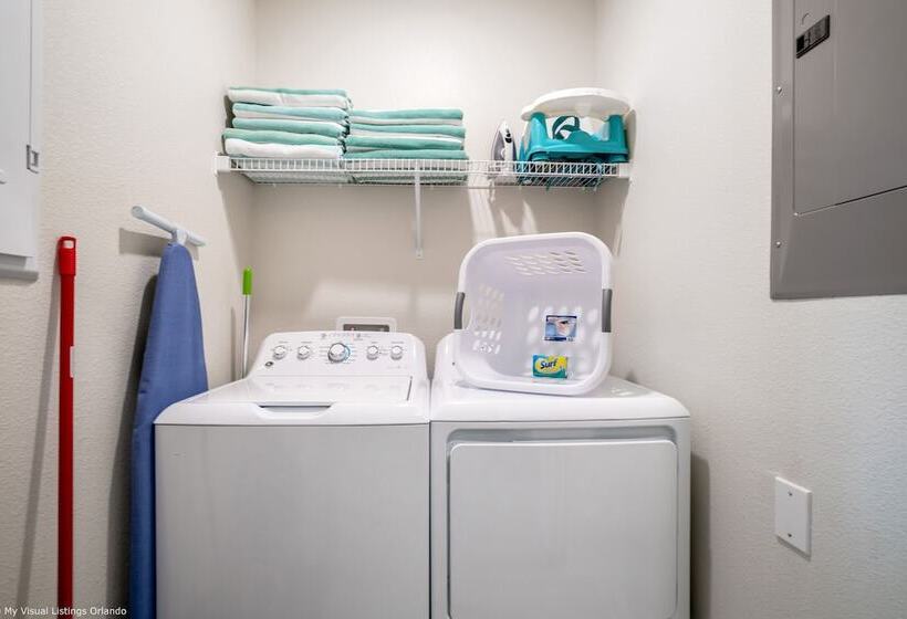 Stunning Lakeview Townhome W/ Private Pool!