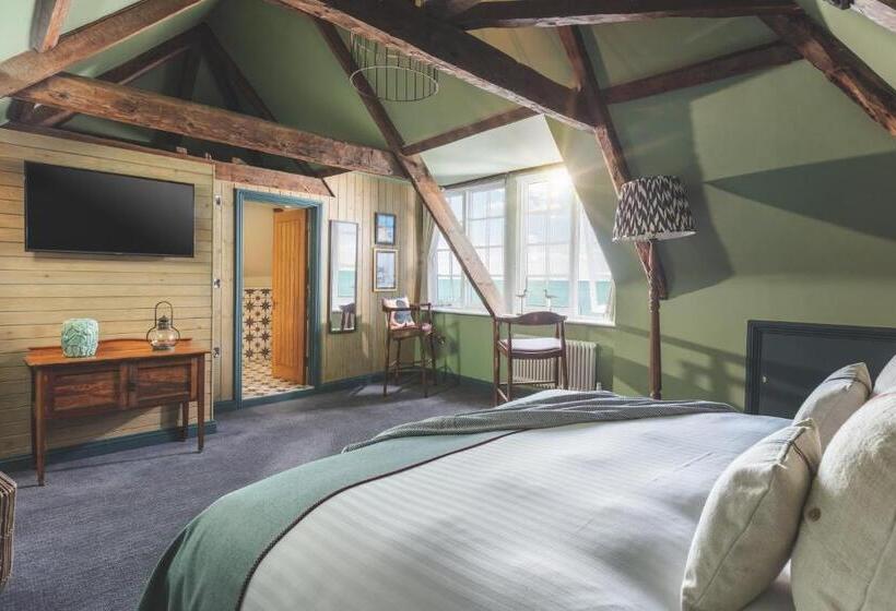 הוסטל Rock Point Inn