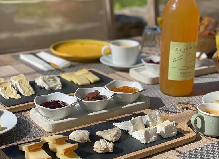 צימר Le Mas De La Martelière