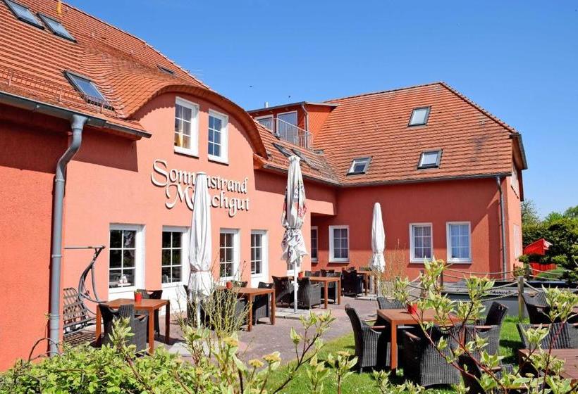 فندق Ferienwohnungen Moenchgut Und Ruegen