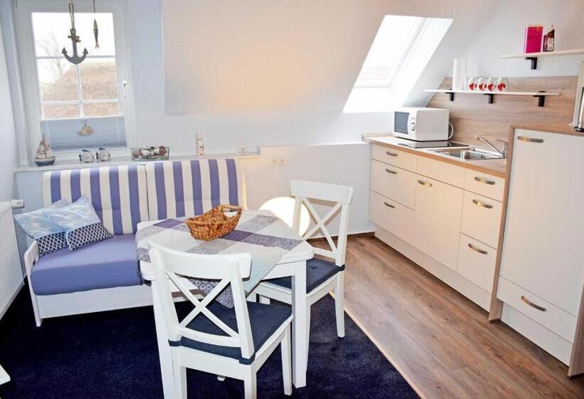 فندق Ferienwohnungen Moenchgut Und Ruegen