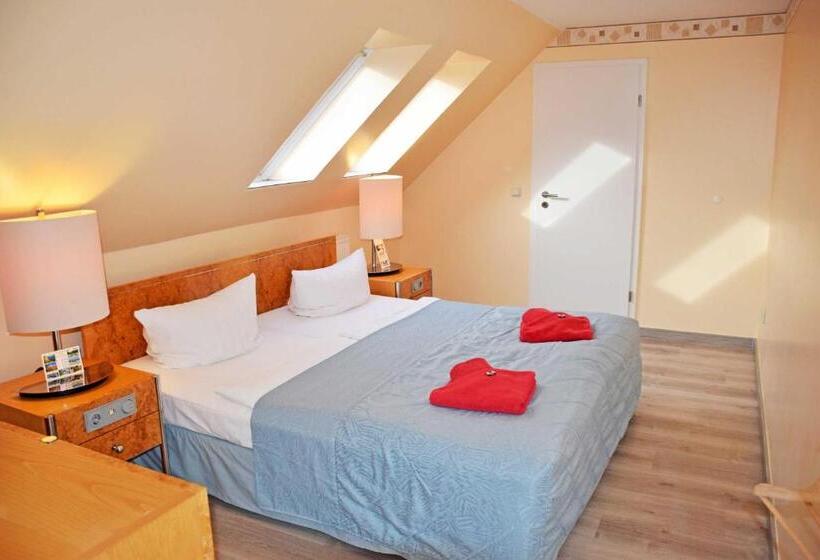 فندق Ferienwohnungen Moenchgut Und Ruegen