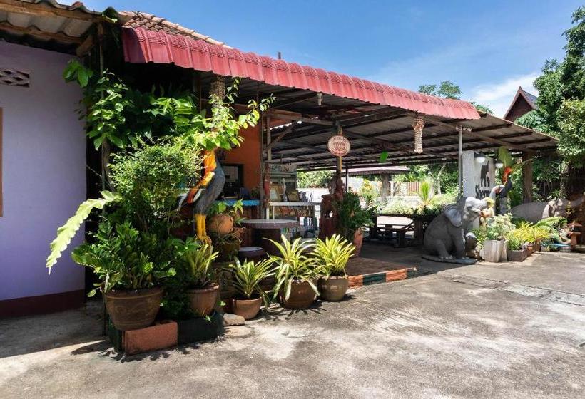 호텔 Oyo 896 Shermar Garden Resort