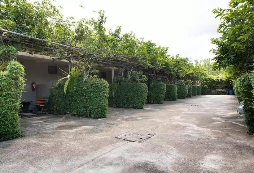 هتل Oyo 896 Shermar Garden Resort