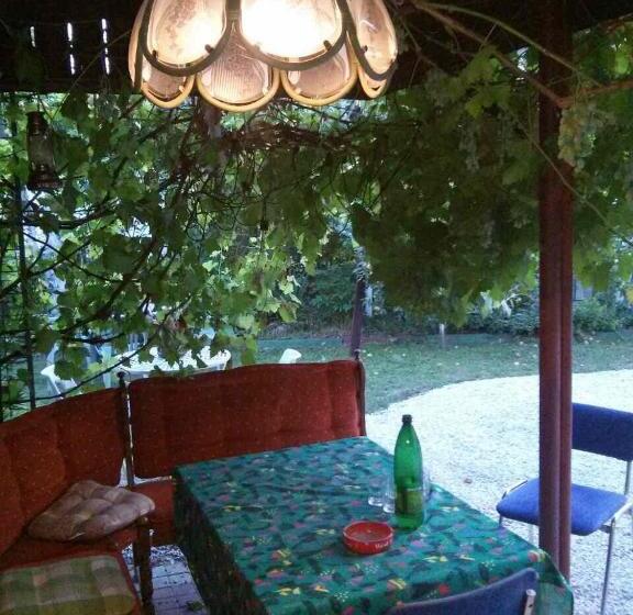 پانسیون Apartman Nisa