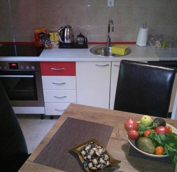 پانسیون Apartman Nisa