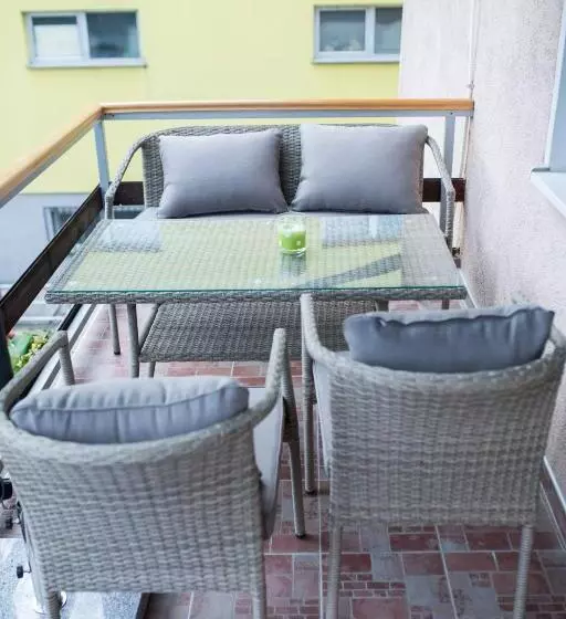 پانسیون Apartman Nisa