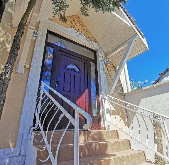 ペンション Magic Holiday Vendégház